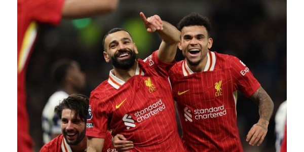 Mohamed Salah completa o seu décimo double-double numa só temporada Mohamed Salah completa o seu décimo double-double numa só temporada